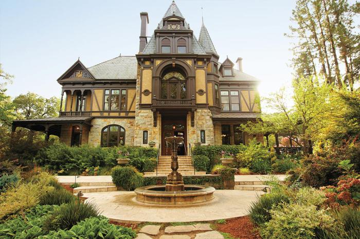 Napa valley wineries beringer european beautiful most style house vineyards visit winery historic california country wine vacation weekend five must